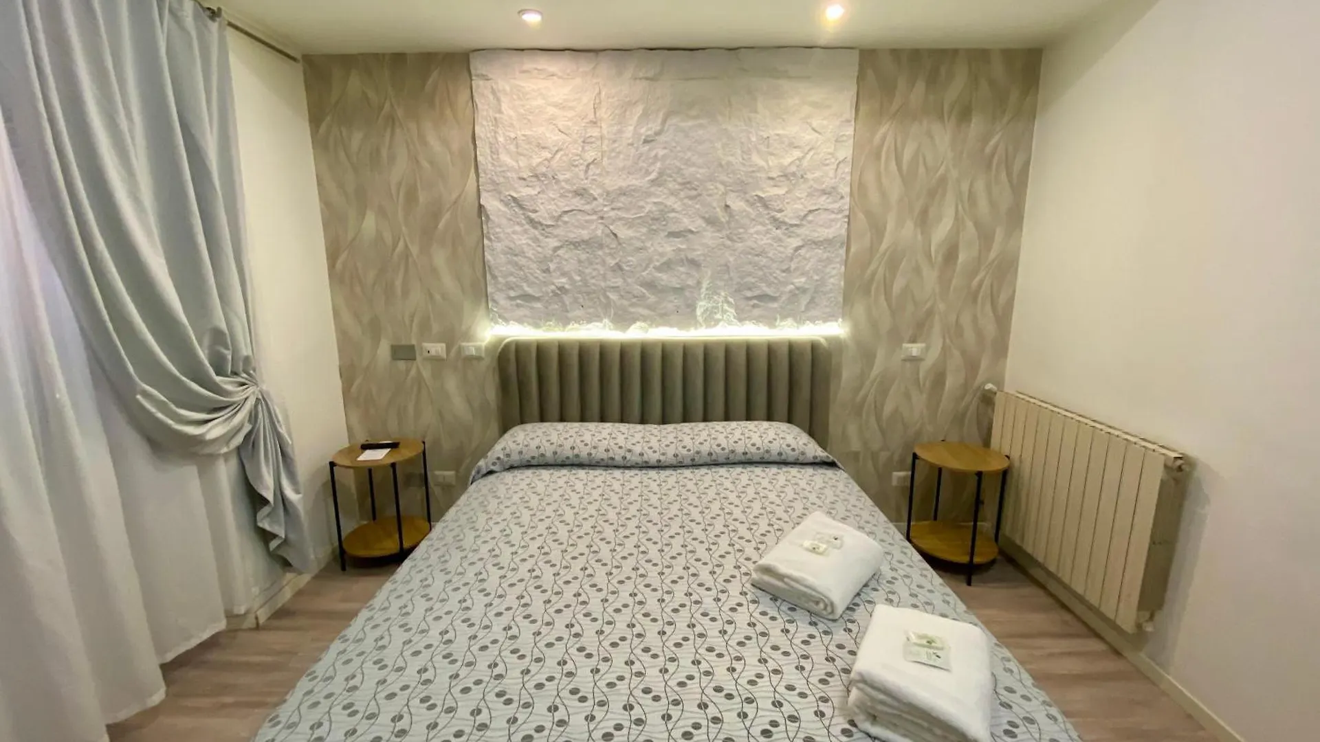 Guest House Minas Milánó 2*,  Olaszország