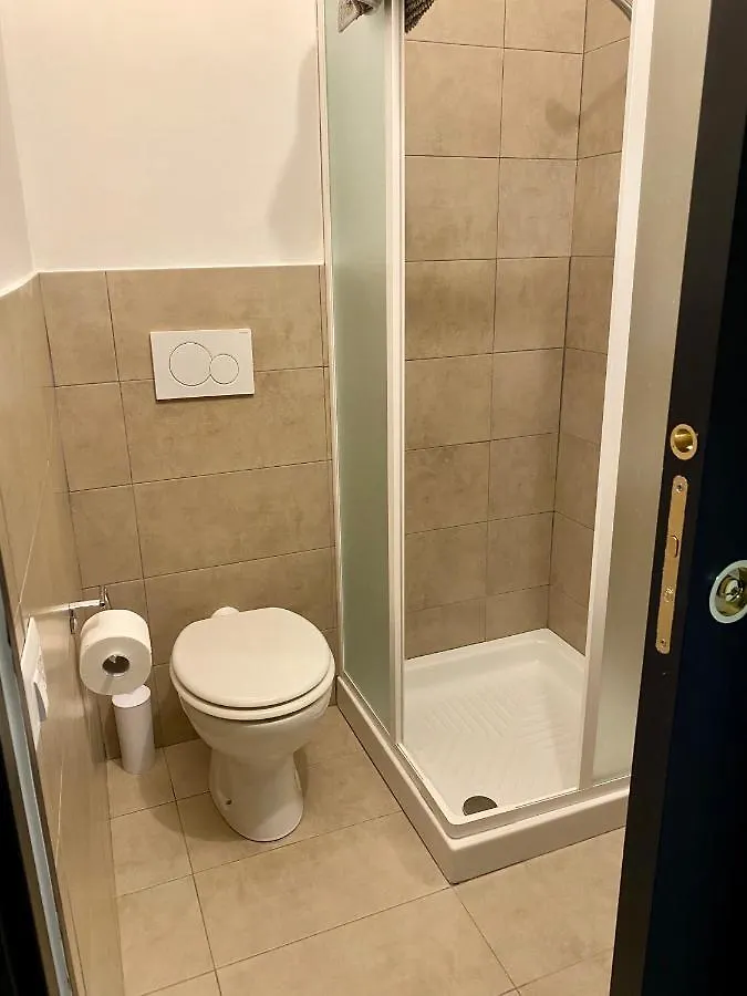 Guest House Minas Mailand 2*,  Italien