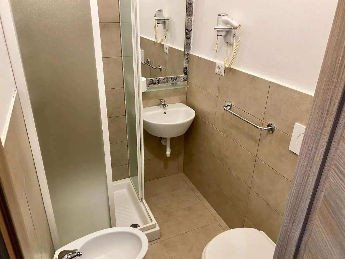 Guest House Minas Mailand
