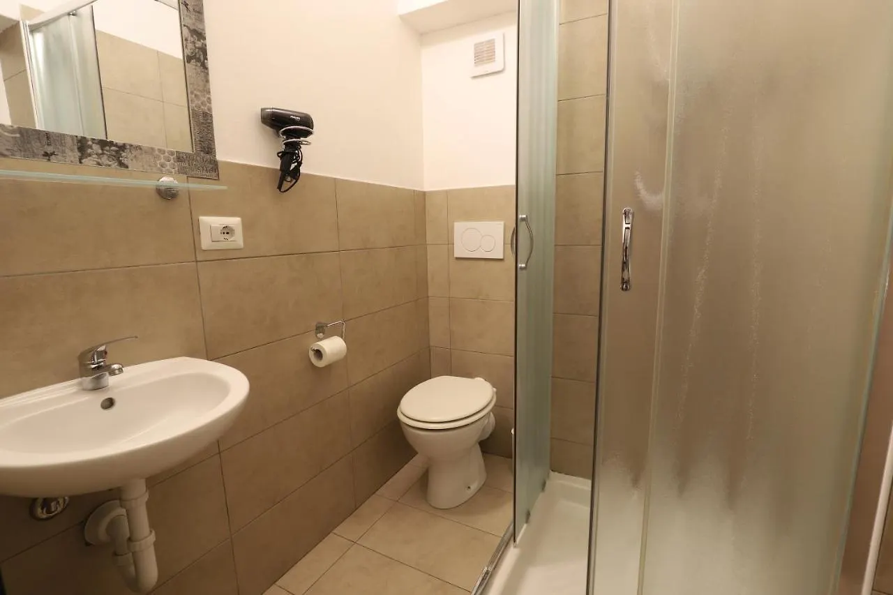 Guest House Minas Mailand