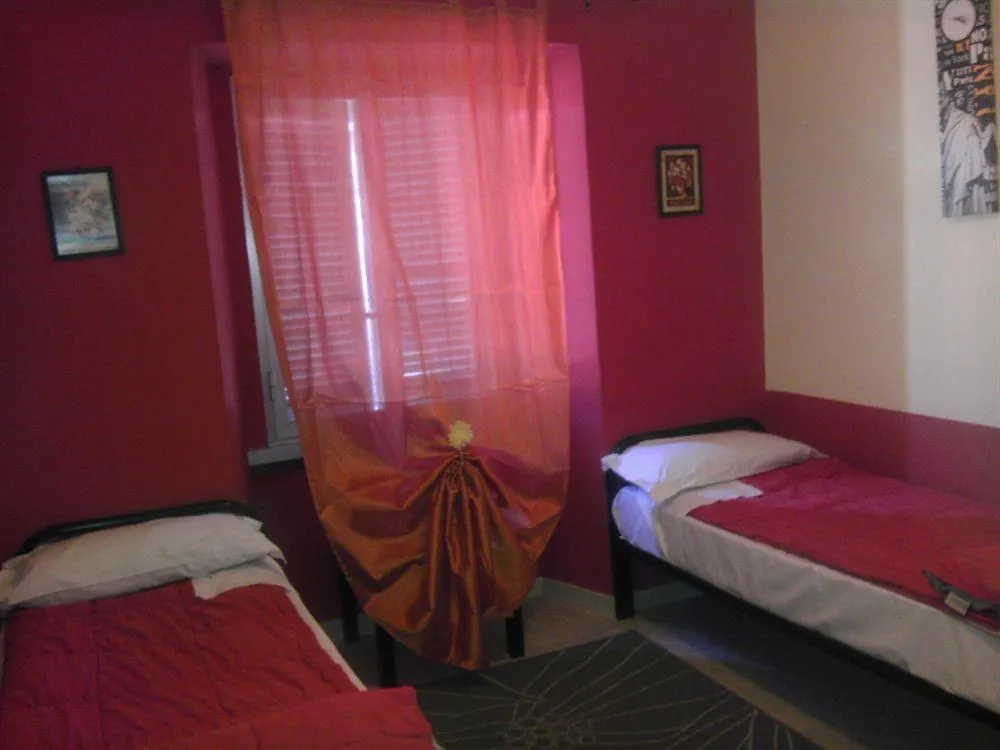 **  Guest House Minas Mailand Italien